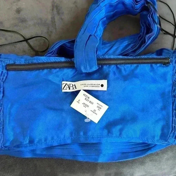 FREE 🆕ZARA Blue Satin Bandeau - Picture 3 of 14
